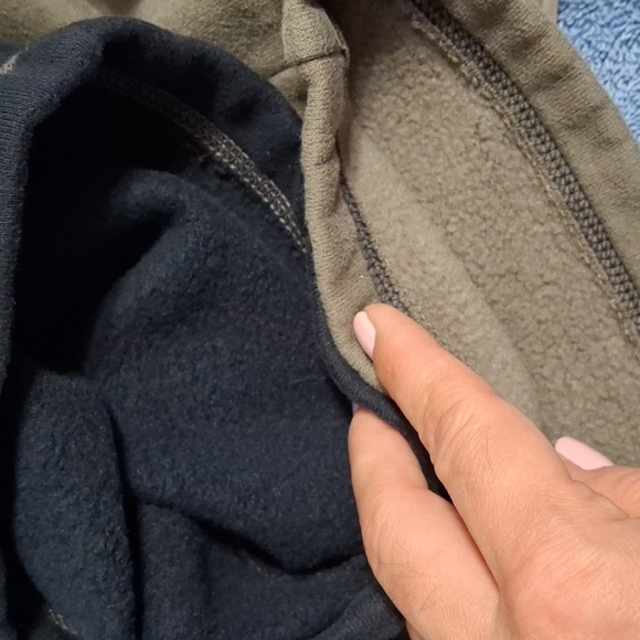 Lots of 2 sweat pants. Size 14-16 - Picture 13 of 13